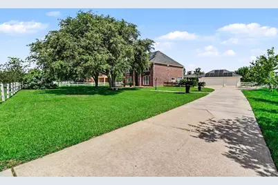 5903 Waterwalk Court, Richmond, TX 77469 - Photo 3