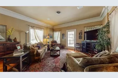 5975 Calder Avenue, Beaumont, TX 77706 - Photo 9