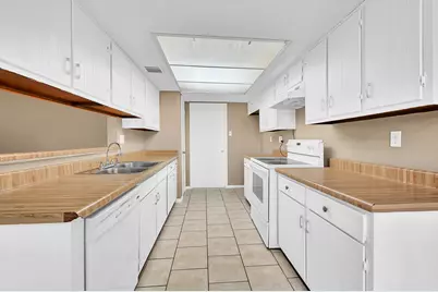 12223 Woodcliff Drive, Houston, TX 77013 - Photo 7
