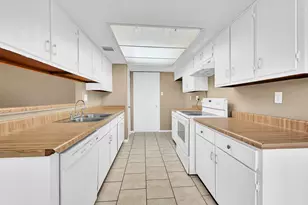 12223 Woodcliff Dr, Houston, TX 77013 - Photo 7