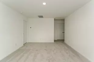 10827 Bird Of Paradise Ln, Houston, TX 77016 - Photo 7