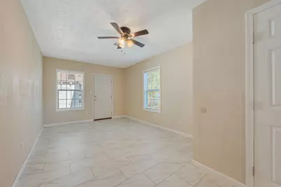 401 E Third Street, Hearne, TX 77859 - Photo 15