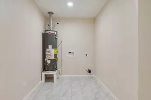 401 E 3rd St, Hearne, TX 77859 - Photo 9