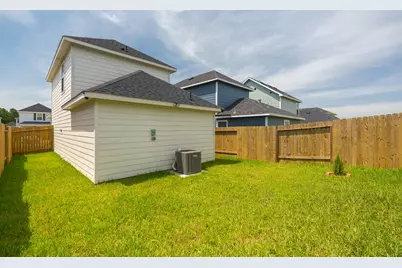 16755 N Marie Village Drive, Conroe, TX 77306 - Photo 33