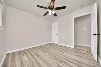 5619 Newquay Street, Houston, TX 77085 - Photo 21