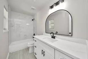 5619 Newquay St, Houston, TX 77085 - Photo 29