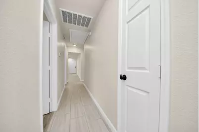 5619 Newquay Street, Houston, TX 77085 - Photo 33