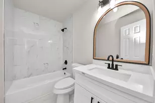 5619 Newquay St, Houston, TX 77085 - Photo 19