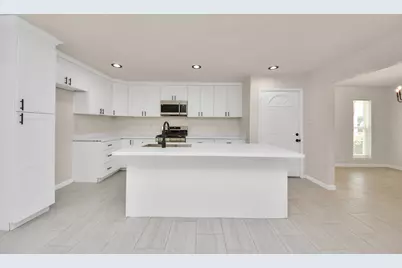 5619 Newquay Street, Houston, TX 77085 - Photo 11