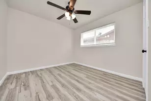 5619 Newquay St, Houston, TX 77085 - Photo 15