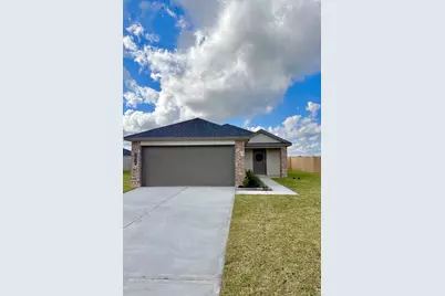 1016 Bluegill Drive, Alvin, TX 77511 - Photo 1