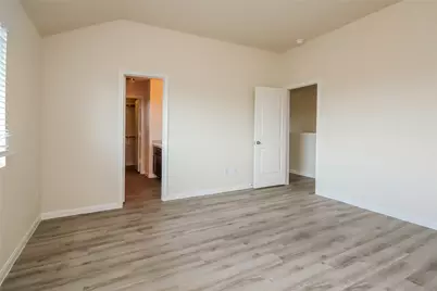 12046 Munich Drive, Houston, TX 77044 - Photo 9