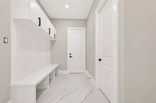 4027 Black Locust Dr, Houston, TX 77088 - Photo 11