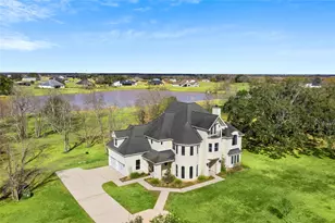 414 Lakeland Cir, Rosharon, TX 77583 - Photo 3