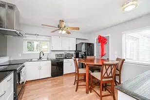 13102 Richmond Ave, Houston, TX 77082 - Photo 5