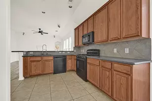 12915 Palm Leaf Ct, Houston, TX 77044 - Photo 13