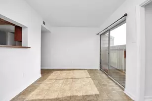 8100 Creekbend Dr, Houston, TX 77071 - Photo 9