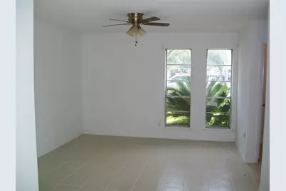 2526 Valley Forest Drive, Missouri City, TX 77489 - Photo 9