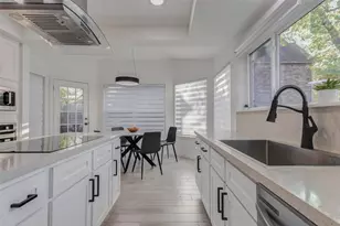 2223 Foreland Dr, Houston, TX 77077 - Photo 9