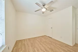 5 N White Pebble Ct, The Woodlands, TX 77380 - Photo 21