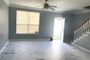 11045 Landswalk Dr, Houston, TX 77099 - Photo 5