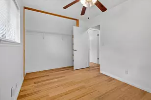 925 S 6th St, La Porte, TX 77571 - Photo 23