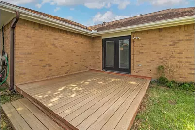 925 S 6th Street, La Porte, TX 77571 - Photo 27