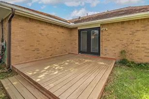 925 S 6th St, La Porte, TX 77571 - Photo 27