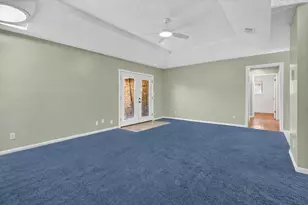 925 S 6th St, La Porte, TX 77571 - Photo 13