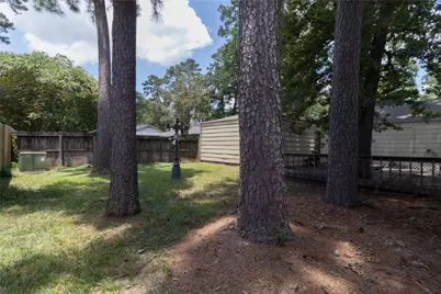 1926 Maple Lakes Drive, Houston, TX 77339 - Photo 31