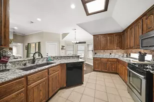 11718 Santa Fe Tr, Santa Fe, TX 77510 - Photo 9