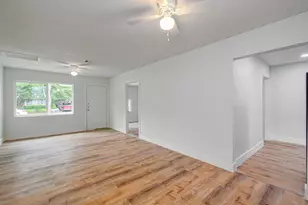 5505 Southlea St, Houston, TX 77033 - Photo 5