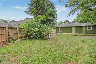 5505 Southlea Street, Houston, TX 77033 - Photo 25