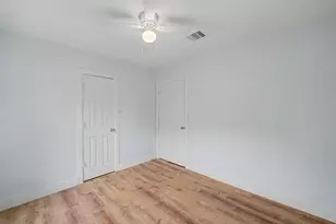 5505 Southlea St, Houston, TX 77033 - Photo 21
