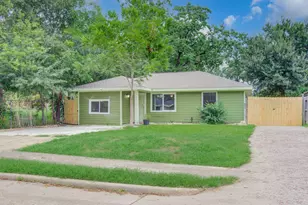 5505 Southlea St, Houston, TX 77033 - Photo 1