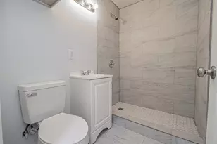 5505 Southlea St, Houston, TX 77033 - Photo 13