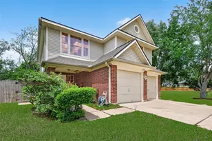 3608 Lochmoor Ln, Pearland, TX 77581 - Photo 5