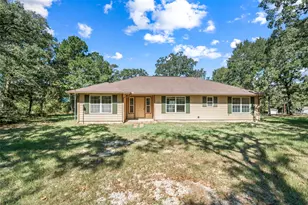 15 Hill Top Rd, Huntsville, TX 77320 - Photo 3