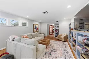 4054 Dumbarton St, Houston, TX 77025 - Photo 17