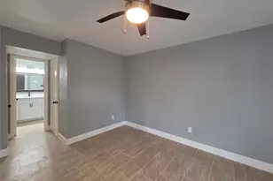 8421 Hearth Dr, Houston, TX 77054 - Photo 17