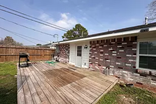 2120 Chestnut Ln, Pasadena, TX 77502 - Photo 17