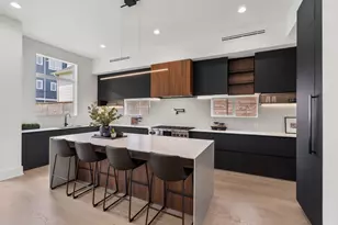 963 W 41st St, Houston, TX 77018 - Photo 13
