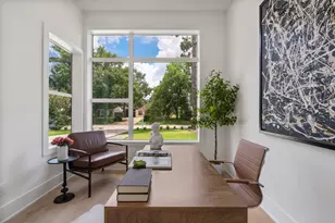 963 W 41st St, Houston, TX 77018 - Photo 3