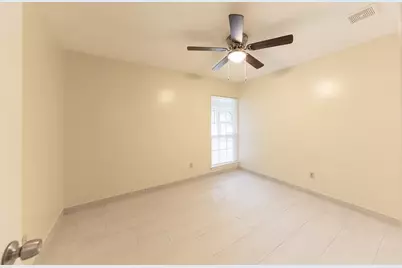 49 Blue Fox Road, The Woodlands, TX 77380 - Photo 11