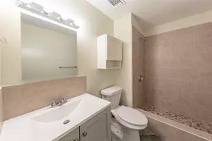 49 Blue Fox Rd, The Woodlands, TX 77380 - Photo 9