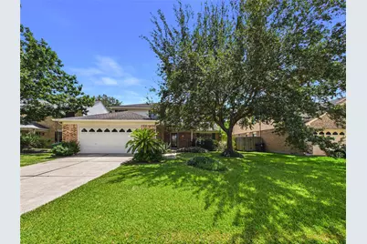814 Lochnell Drive, Houston, TX 77062 - Photo 1