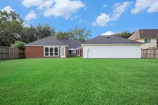 15411 Park Estates Ln, Houston, TX 77062 - Photo 3