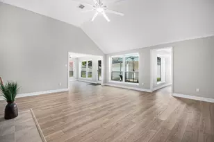 15411 Park Estates Ln, Houston, TX 77062 - Photo 9