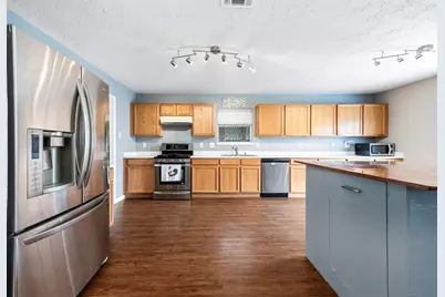 7906 Brookfield Street, Baytown, TX 77523 - Photo 17