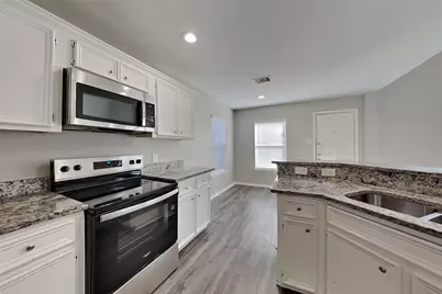 26880 Armor Oaks Drive, Kingwood, TX 77339 - Photo 5
